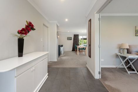 Photo of property in 4 Falcon Drive, Welcome Bay, Tauranga, 3112