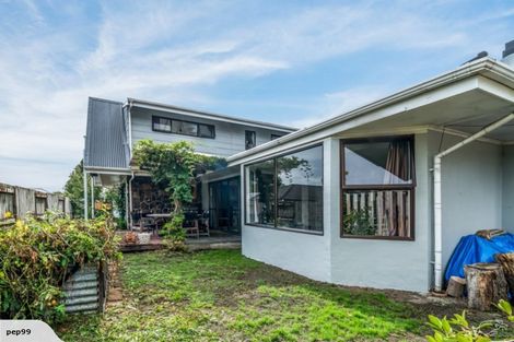 Photo of property in 287 Welcome Bay Road, Welcome Bay, Tauranga, 3112