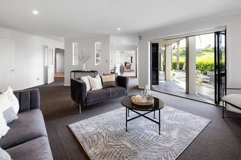 Photo of property in 2 Stonebridge Road, Temple View, Hamilton, 3289