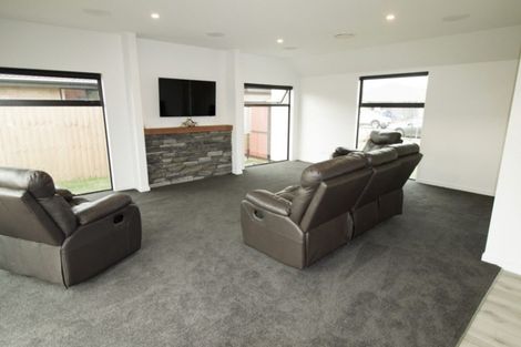 Photo of property in 6 Catchpole Place, Woodend, 7610