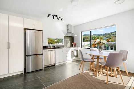 Photo of property in 4/232 Main Road, Tawa, Wellington, 5028
