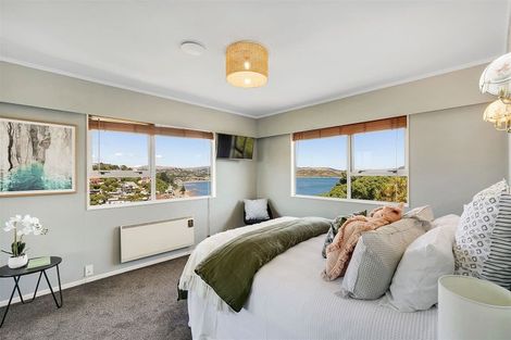 Photo of property in 18 Gordon Road, Plimmerton, Porirua, 5026