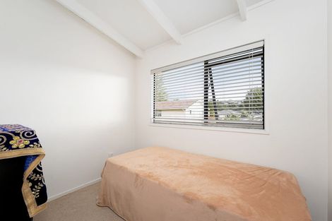 Photo of property in 30a Leo Street, Glen Eden, Auckland, 0602