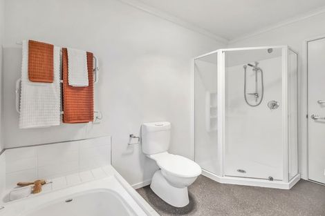 Photo of property in 28 Burford Way, Rolleston, 7615