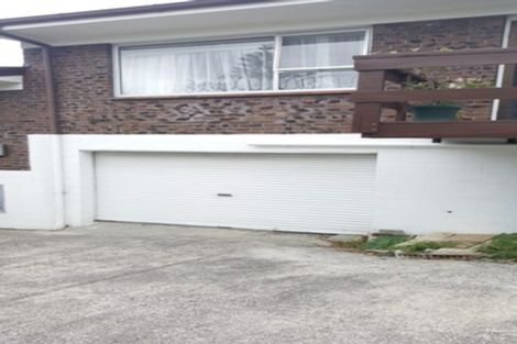 Photo of property in 2/5 Tirimoana Road, Te Atatu South, Auckland, 0602