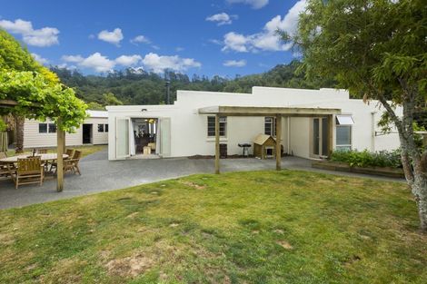 Photo of property in 81 Raukawa Street, Stokes Valley, Lower Hutt, 5019