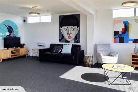 Photo of property in 147 Molesworth Street, New Plymouth, 4312