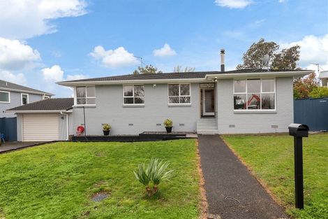 Photo of property in 9 Edgar Pearce Place, Howick, Auckland, 2014