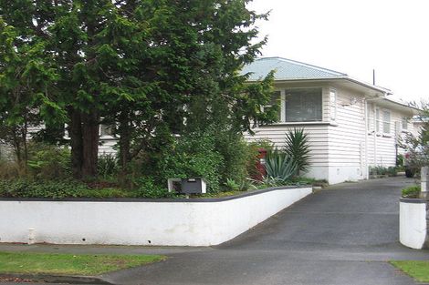 Photo of property in 9 Newcastle Street, Hokowhitu, Palmerston North, 4410