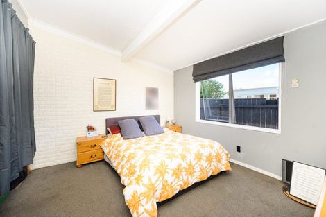 Photo of property in 7 Westmere Place, Takaro, Palmerston North, 4412