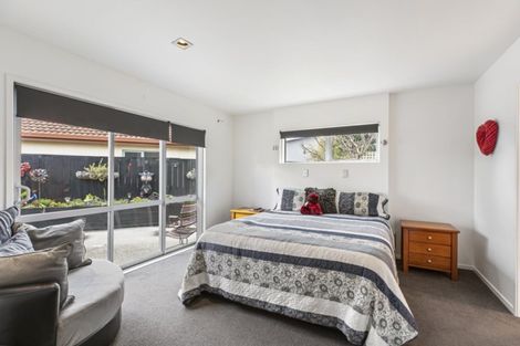 Photo of property in 2 Coral Drive, Papamoa Beach, Papamoa, 3118