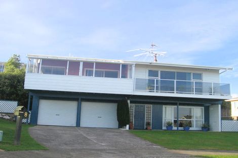 Photo of property in 8 Ettrick Grove, Papakowhai, Porirua, 5024