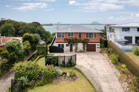 Photo of property in 63 Harbour View Road, Omokoroa, 3114