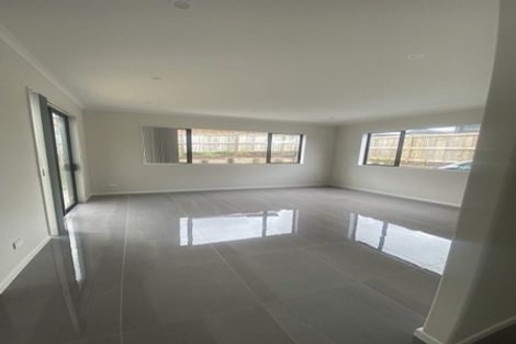 Photo of property in 30 Mettam Drive, Swanson, Auckland, 0614