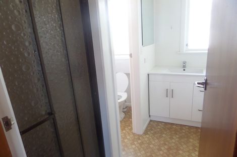 Photo of property in 11 Beverley Grove, Paparangi, Wellington, 6037