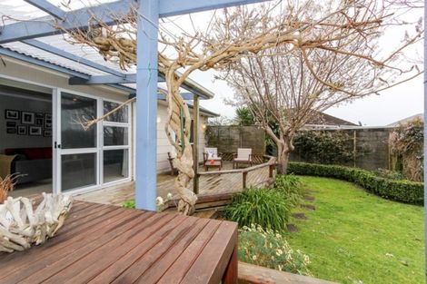 Photo of property in 6 Blackmore Street, Lynmouth, New Plymouth, 4310