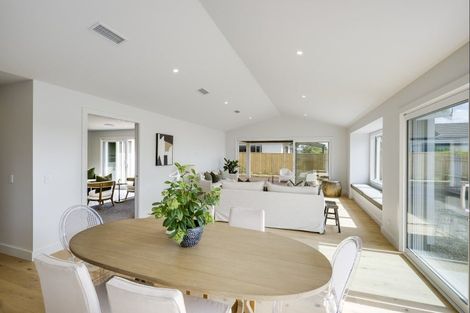 Photo of property in 12 Rich Rise, Havelock North, 4130