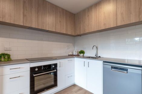 Photo of property in 4 Tuputupu Drive, Kumeu, 0810