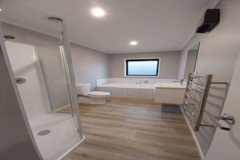 Photo of property in 10 Wheat Street, Jacks Point, Queenstown, 9371