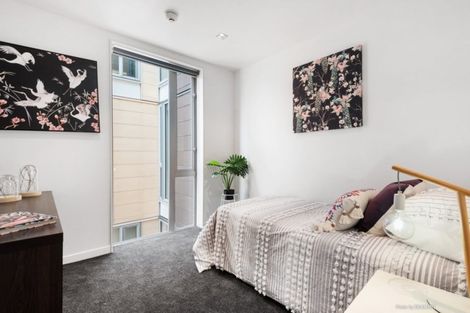 Photo of property in Piermont Apartments, 7b/82 Cable Street, Te Aro, Wellington, 6011