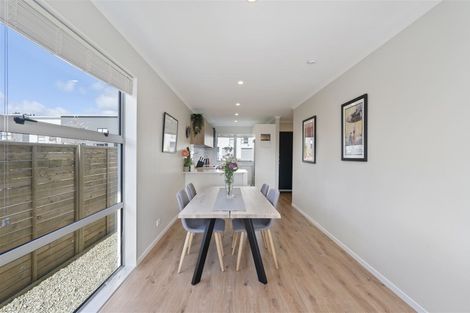 Photo of property in 2 Briddock Way, Swanson, Auckland, 0614