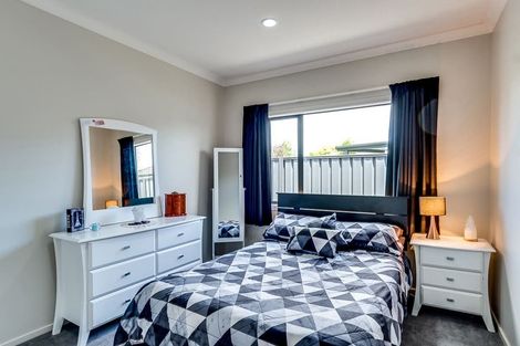 Photo of property in 15 Milford Place, Poraiti, Napier, 4112