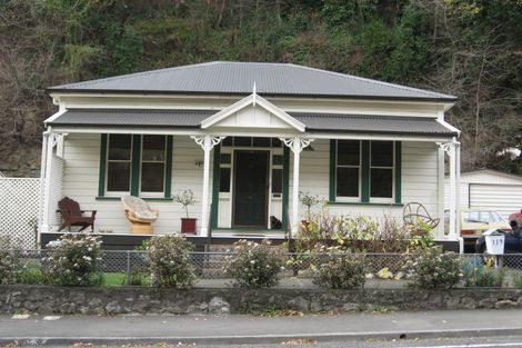 Photo of property in 119 Shakespeare Road, Bluff Hill, Napier, 4110