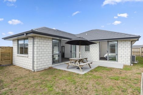 Photo of property in 19 Kanapa Close, Papamoa, 3118