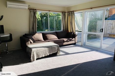 Photo of property in 2/13 Oswald Crescent, Paparangi, Wellington, 6037