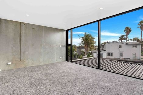 Photo of property in 5/279 Lake Road, Belmont, Auckland, 0622