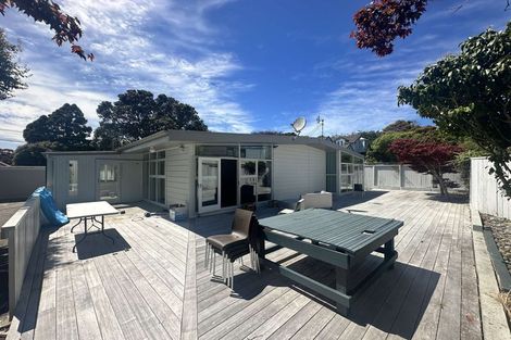 Photo of property in 15 Fancourt Street, Karori, Wellington, 6012