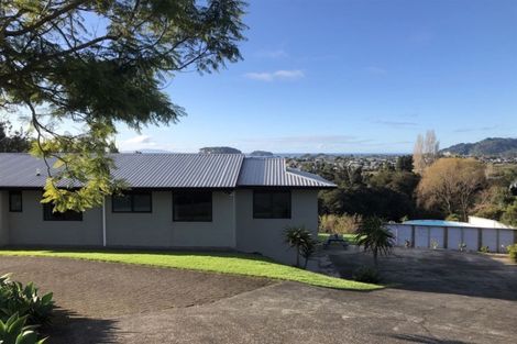 Photo of property in 8 Brenton Place, Whangamata, 3691