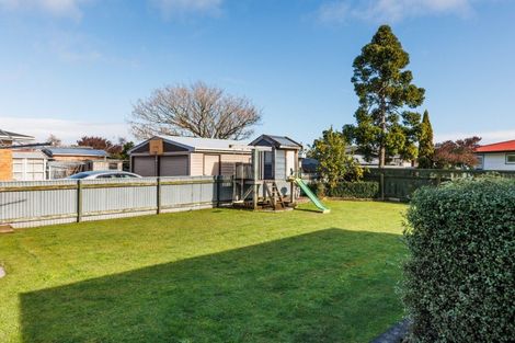 Photo of property in 37 Holdsworth Avenue, Milson, Palmerston North, 4414