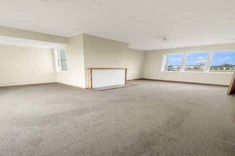 Photo of property in 26-32 Devon Crescent, Bulls, 4818