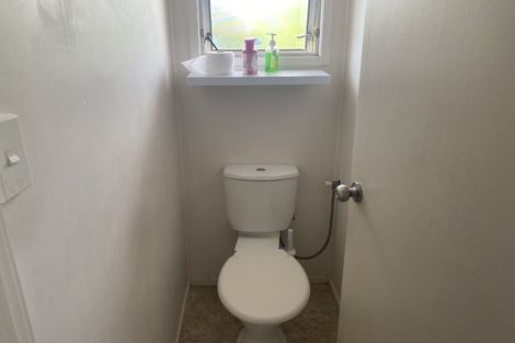 Photo of property in 16 Tatariki Street, Rosehill, Papakura, 2113