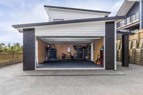 Photo of property in 94 Kotare Street, Waikanae, 5036