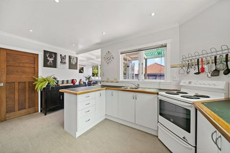 Photo of property in 140 Don Buck Road, Massey, Auckland, 0614