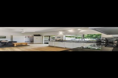 Photo of property in 30 Saddleback Rise, Murrays Bay, Auckland, 0630