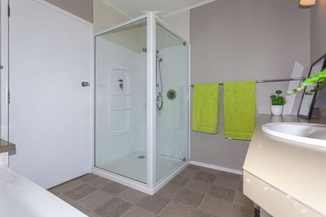 Photo of property in 12 Springfield Avenue, Ngarimu Bay, Thames, 3575