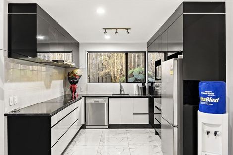 Photo of property in 3 Jever Place, Massey, Auckland, 0614