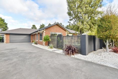 Photo of property in 5 Amoka Crescent, Parklands, Christchurch, 8083