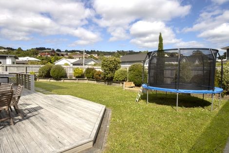 Photo of property in 40 Resolution Drive, Whitby, Porirua, 5024