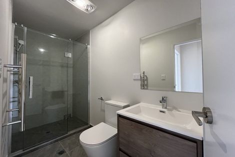 Photo of property in 5 Paetai Lane, Te Atatu Peninsula, 0610