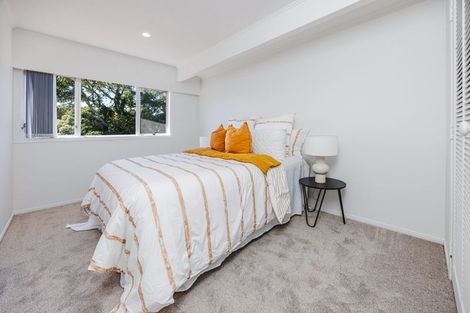 Photo of property in 3 Halcyon Place, Papatoetoe, Auckland, 2025