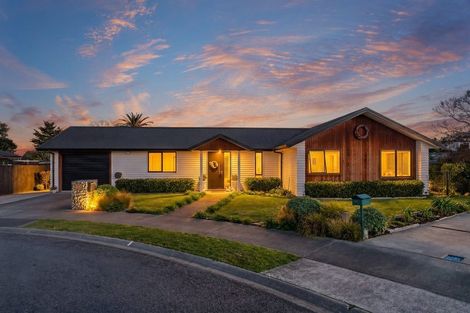 Photo of property in 23 Tarata Grove, Lansdowne, Masterton, 5810