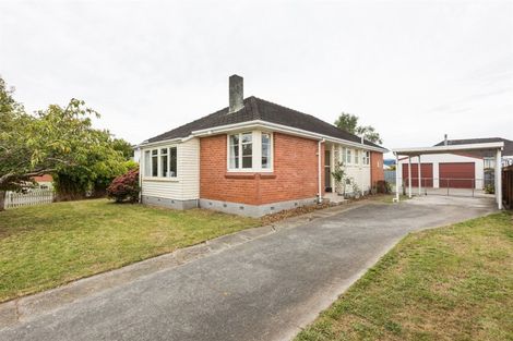 Photo of property in 6 Tilbury Avenue, Hokowhitu, Palmerston North, 4410