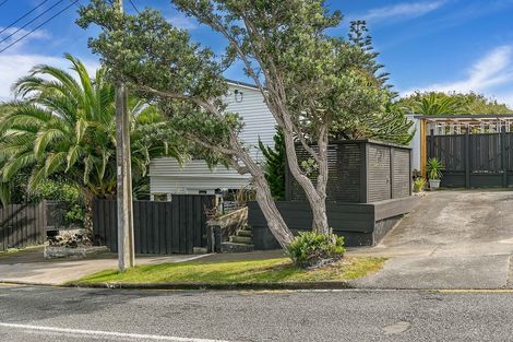 Photo of property in 15b Jillett Street, Titahi Bay, Porirua, 5022