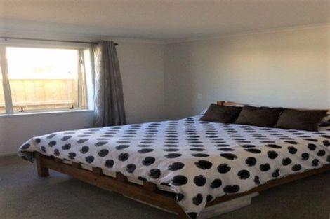 Photo of property in 80 Cassinia Close, Papamoa Beach, Papamoa, 3118