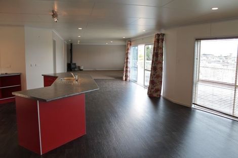 Photo of property in 7 Trillick Place, Tuakau, 2121