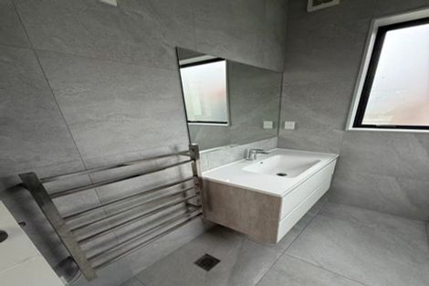 Photo of property in 9/218 Rosebank Road, Avondale, Auckland, 1026